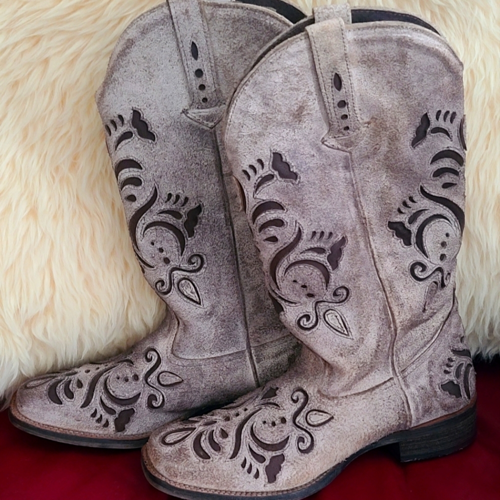 Roper Women's Cowboy Boots size 6